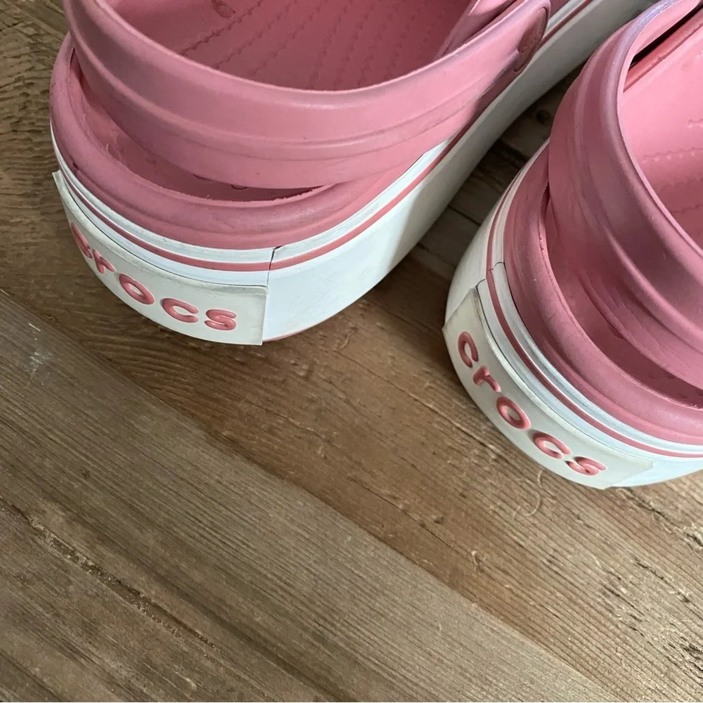 CROCS Women’s Pink White Clogs Crocband Comfort Platform Jibbitz Charm Sandals 7_5